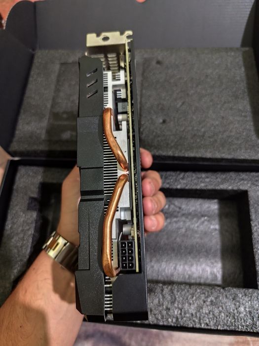 Vand placa video rx580 8GB