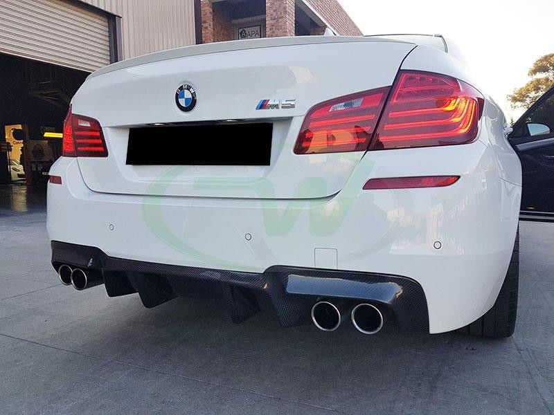 Дифузьор / добавка за задна броня за БМВ Ф10 / BMW F10 Diffuser