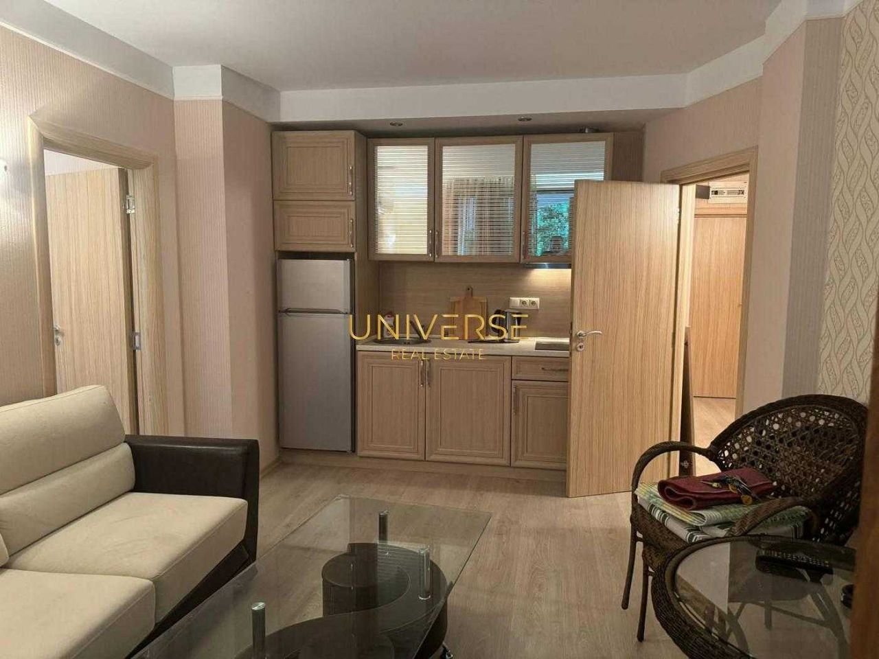 Продава се Тристаен апартамент в к.к. Слънчев бряг - 70 кв.м за 1315 €/кв.м - Снимка #1