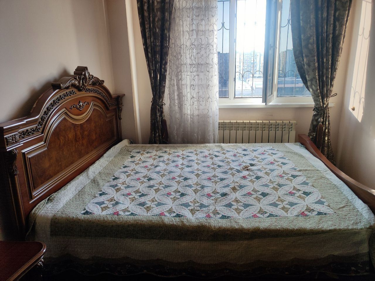 Спальне гарнитуры