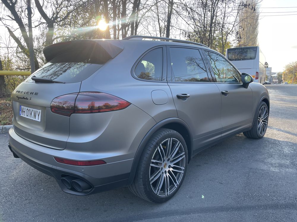 Porsche Cayenne S 4.2 diesel 2016 impecabil