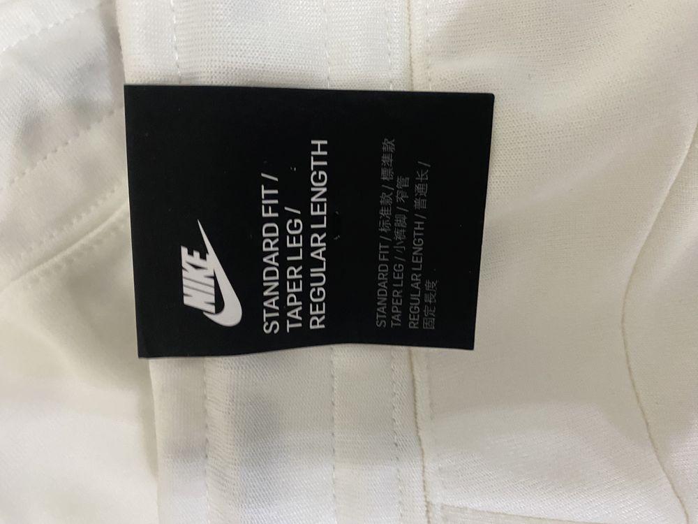 продам спортивный костюм nike tech fleece