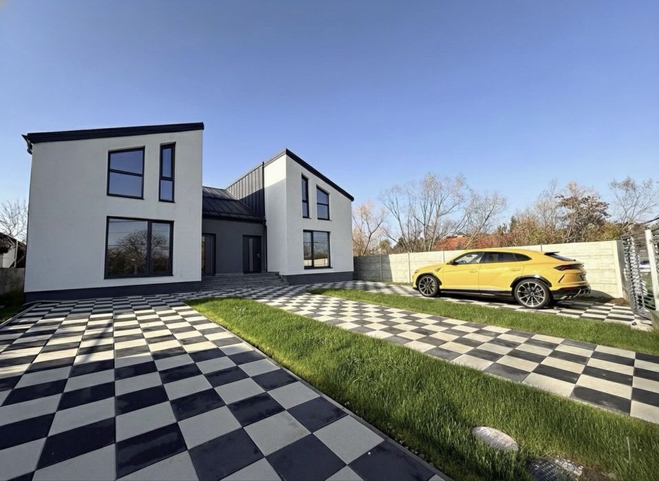 De Vanzare Case Tip Duplex Finisate / Zona Centrala Buftea Calul Balan