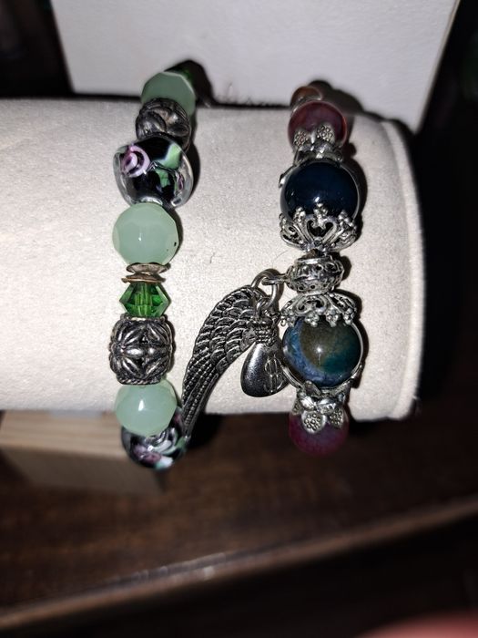 Дамски гривни два броя