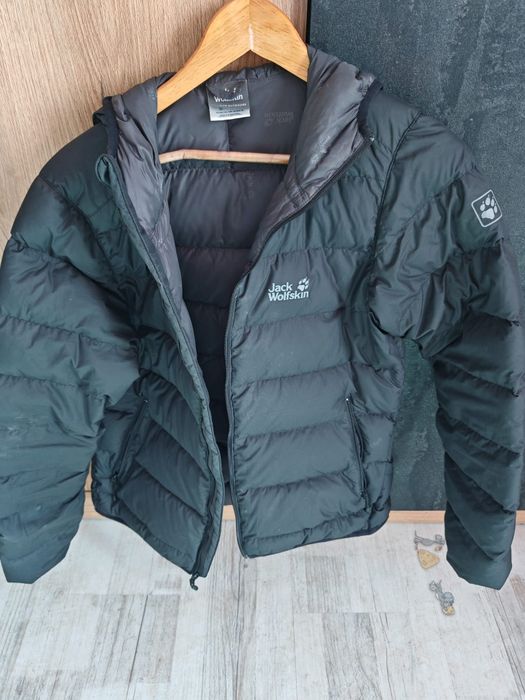 Продавам дамски  якета