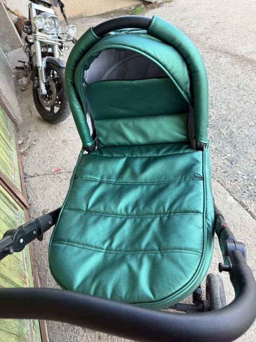 Бебешка количка !