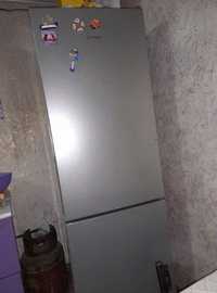 Холодильник-морозильник Indesit Индезит двухкамерный холодильник