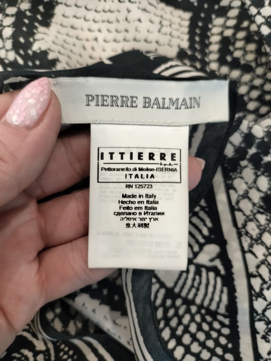 Платок от Pierre Balmain