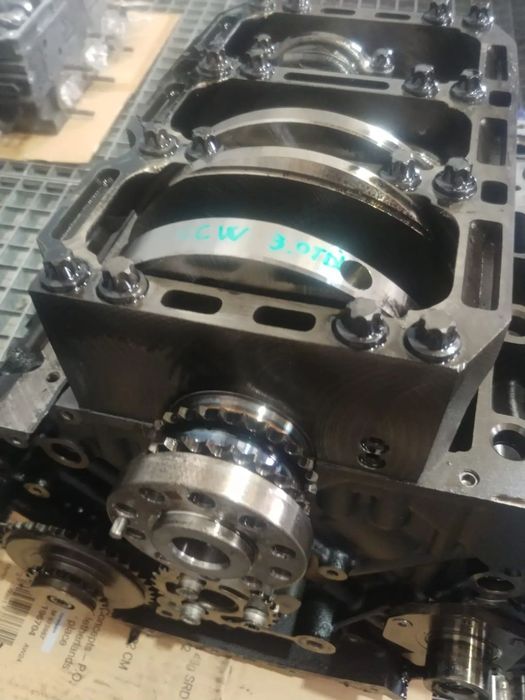 bloc motor 3.0 tdi ccw  audi 5 8t a6 4f c6  q5