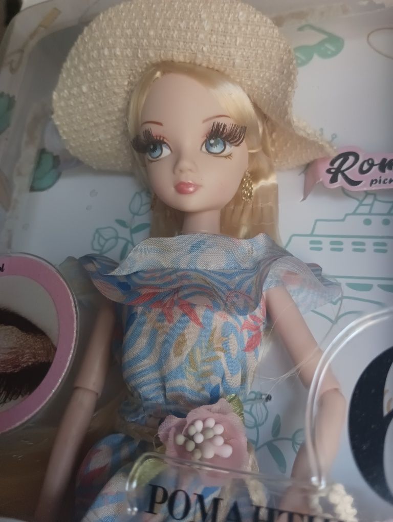 Барби шарнирная . Куколка Соня Роуз
