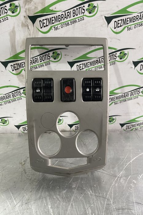 Buton blocare deblocare usi 8200751184 Dacia Logan prima generatie