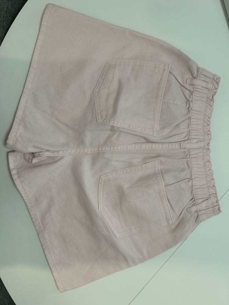 Къси панталонки H&M