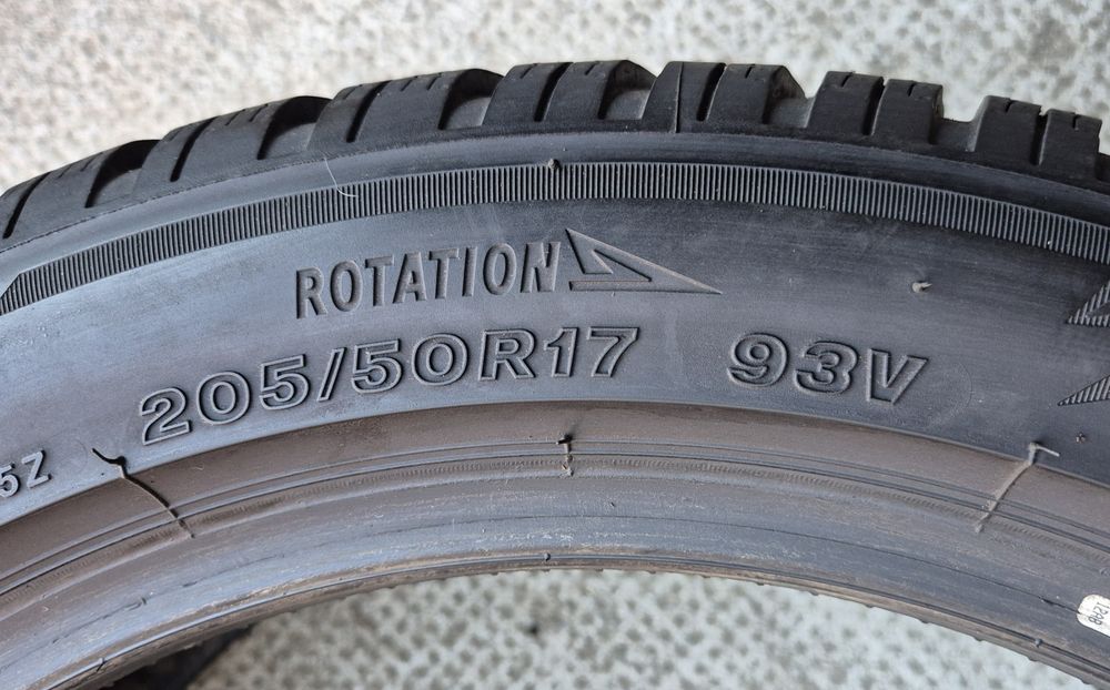 Set 2buc 205/50 R17 93V XL Bridgestone Blizzak LM005 M+S iarnă