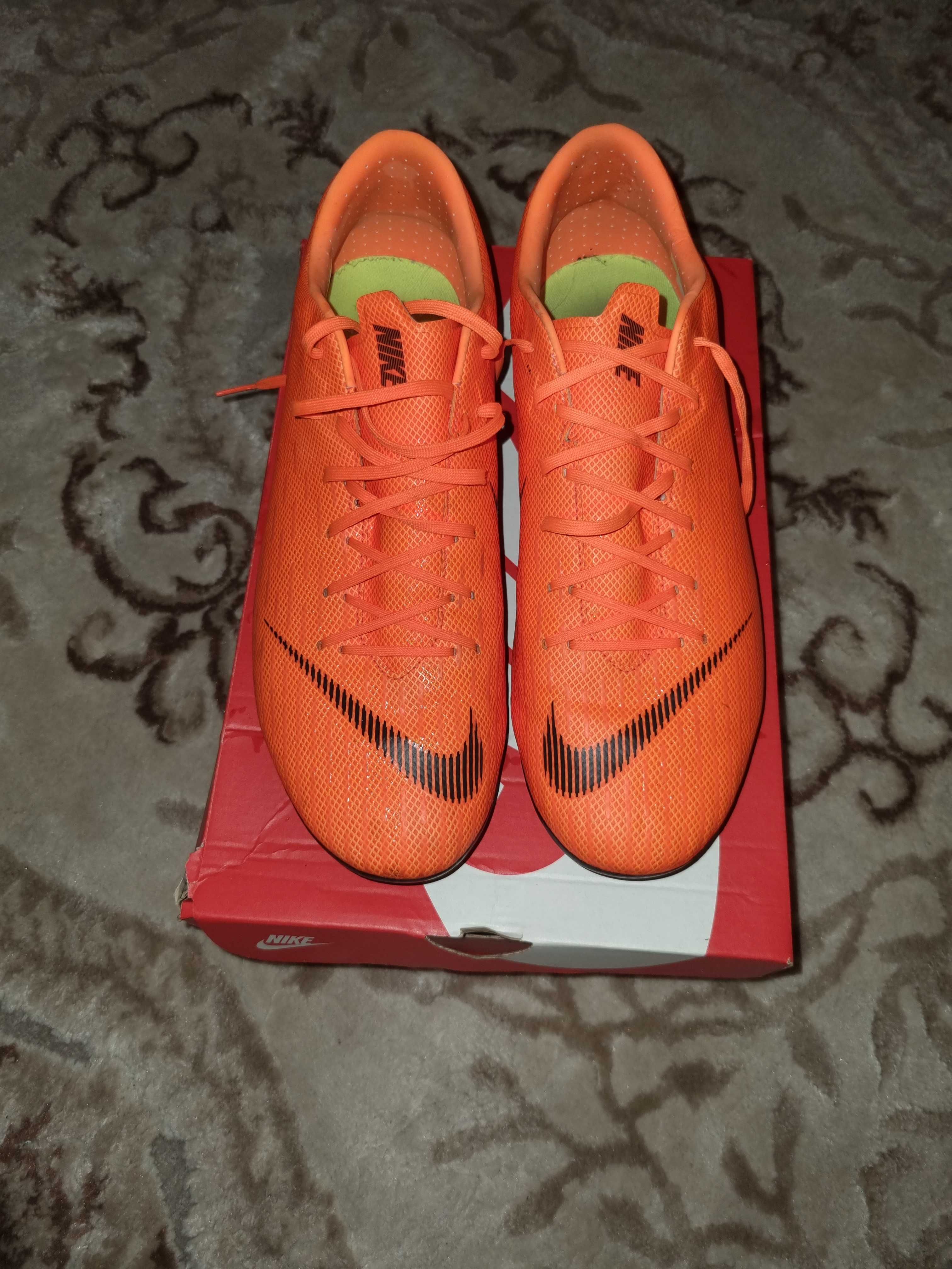 Nike Mercurial 45.5