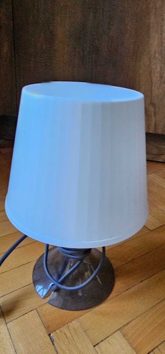 Осветителни тела тип  нощна лампа или за таван