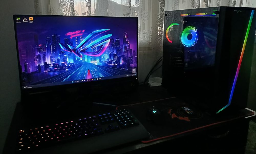 Setup Gaming. PC+ periferice