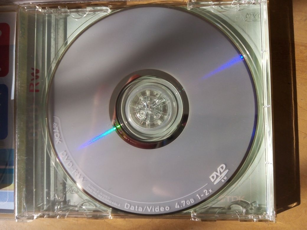 Vând DVD - RW + RW