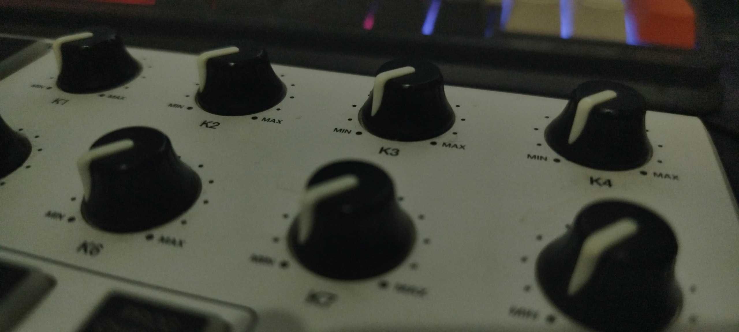 Akai MPK Mini MKll