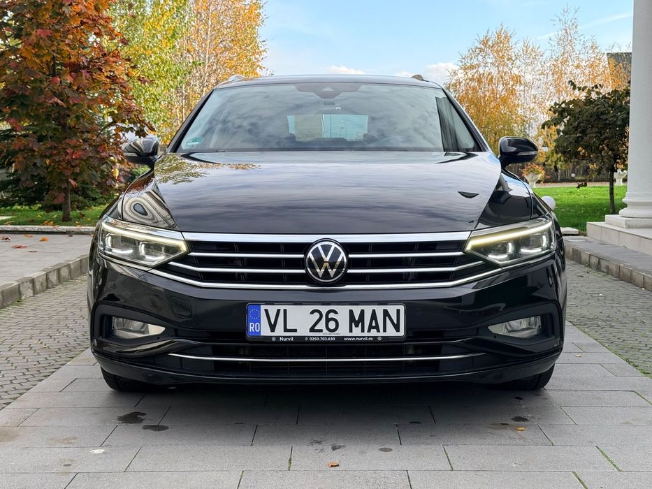 Volkswagen Passat Business Edition / IQ led Matrix / 2022 /Camera