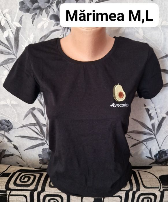 Tricouri damă 100 lei 4 buc