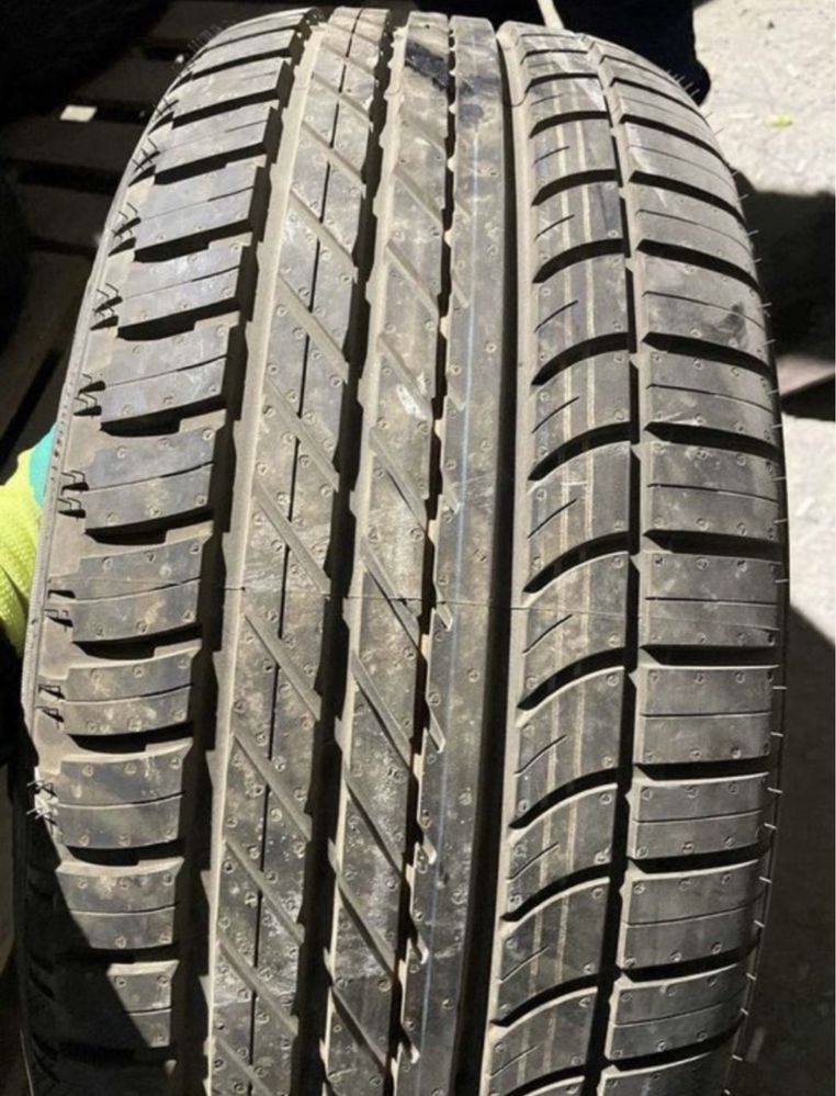 Goodyear eagle F1 asymmetric 4*4 275/45/R21 110W летнее