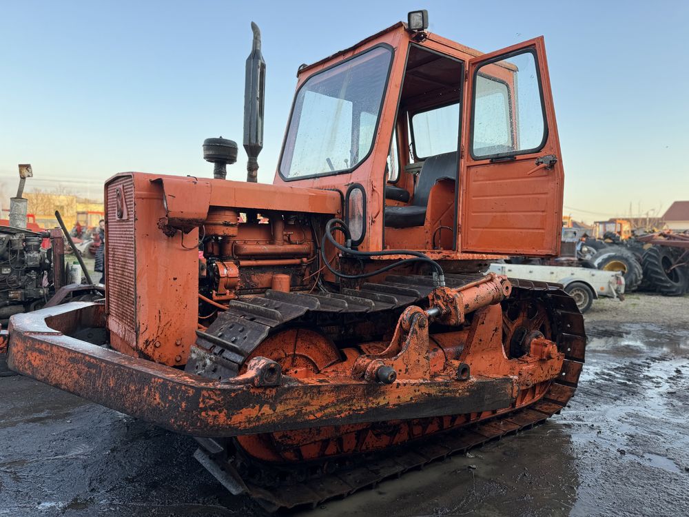 Utb Buldozer Universal S650 Germania