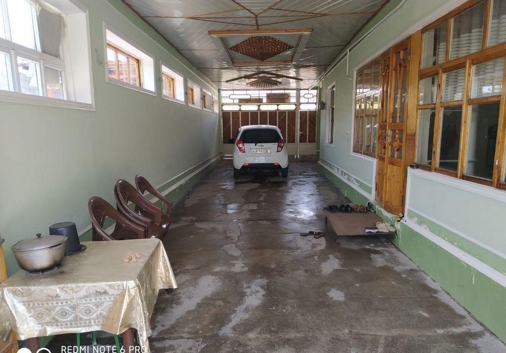 Uy sotiladi ozimizaniki uchaska maklermasman