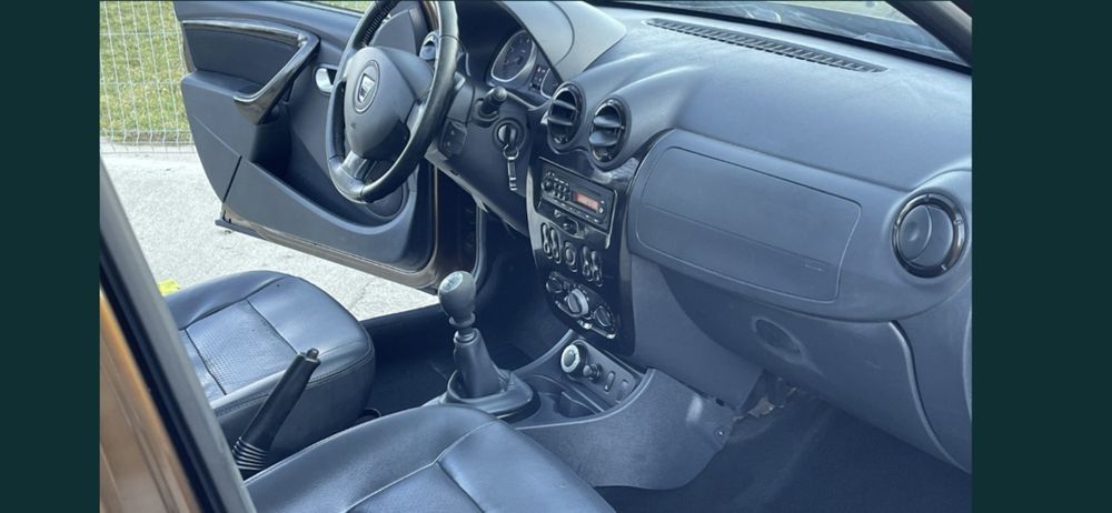 Dacia duster 2012 benzina cu gpl  din Germania