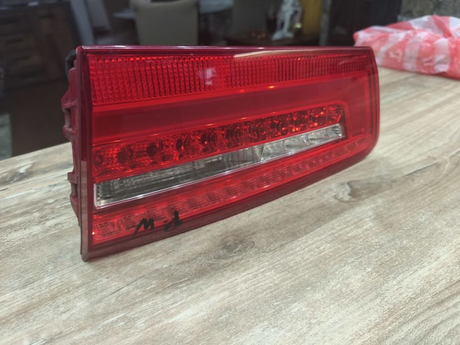 Заден десен вътрешен стоп за АудиА6 комби 2012-2016