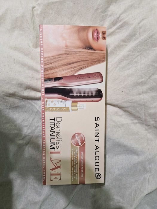 Професионална преса за коса Demeliss Titanium
-Титаниево покритие