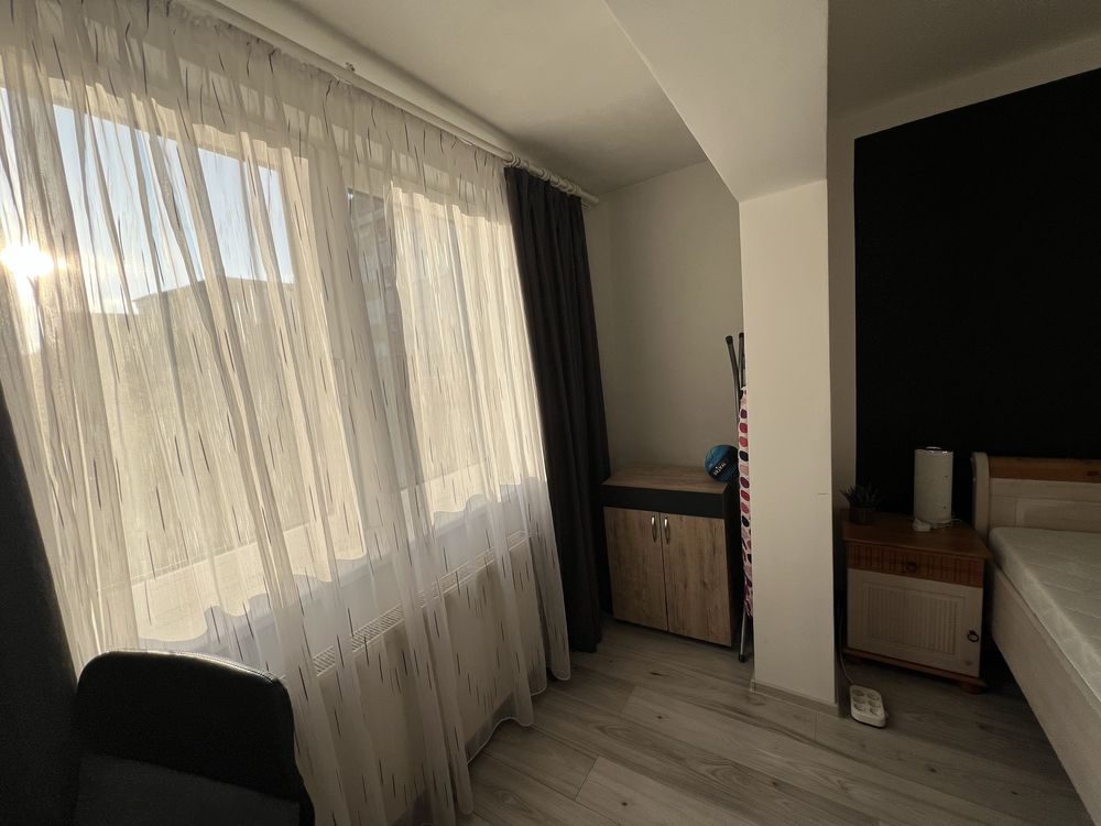 Închiriez apartament 2 camere Bd. Regele Ferdinand (Granicerilor) et.1