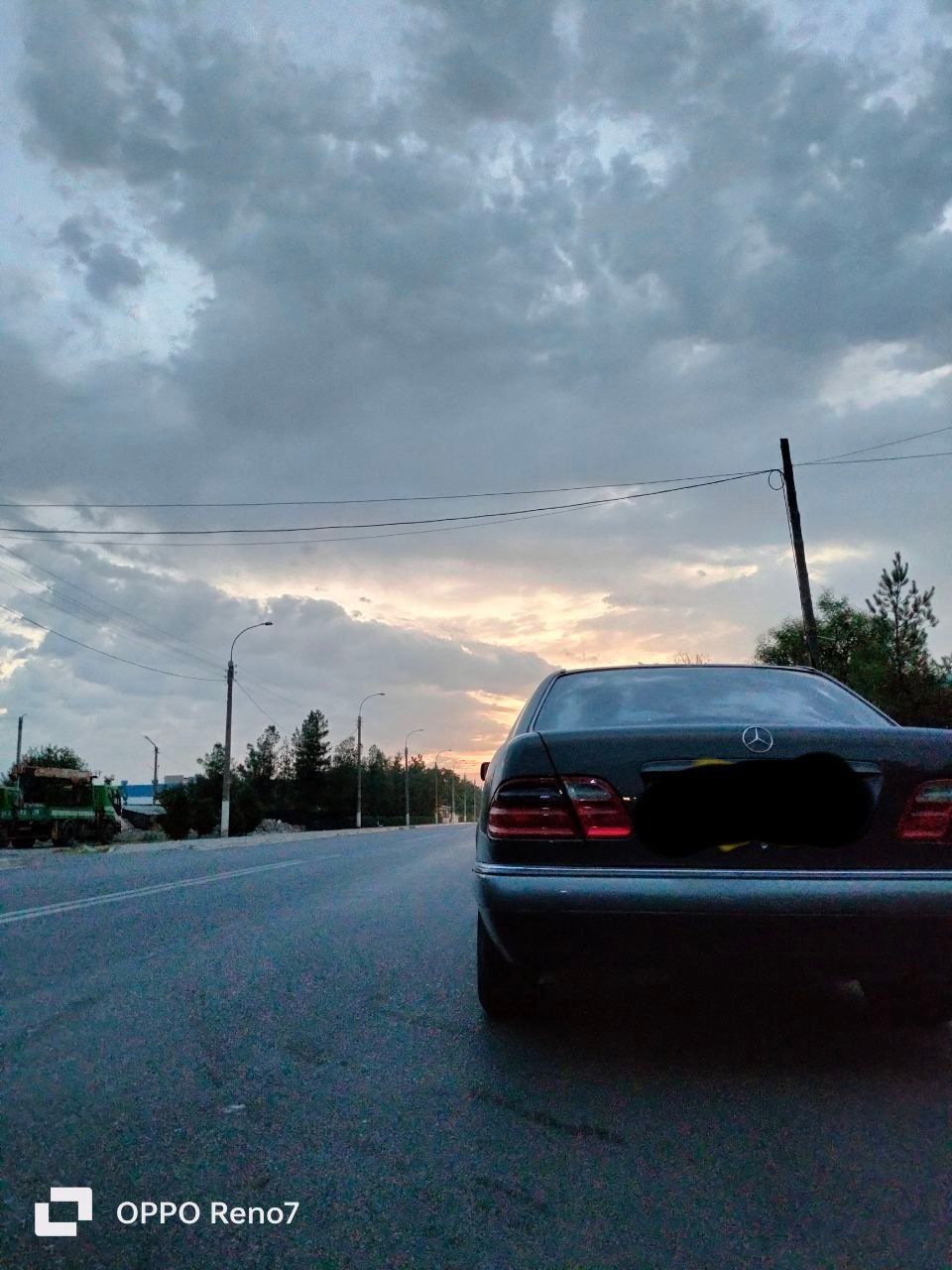 мерс 210 сотилади 6000$
