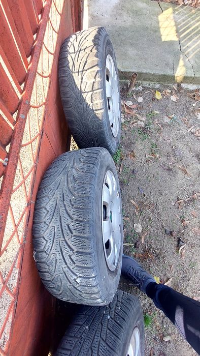 Anvelope de iarna cu jante de tabla Skoda Octavia 2