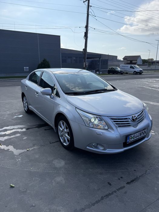 Toyota Avensis 1.8i cutie automata cvt Oferta !