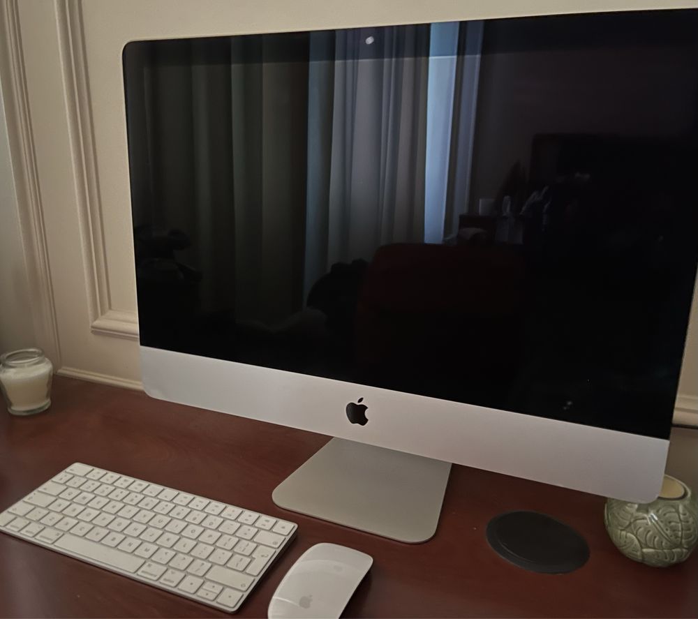 Sistem Desktop PC iMac 21.5 , 2020