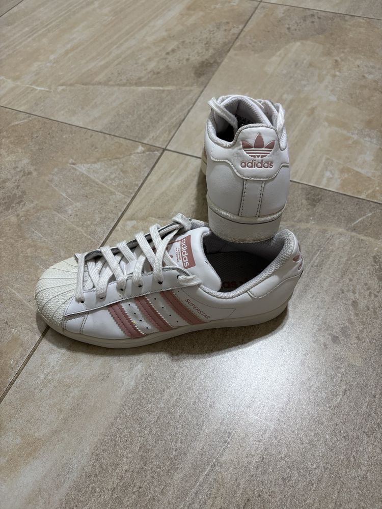 Женски маратонки adidas