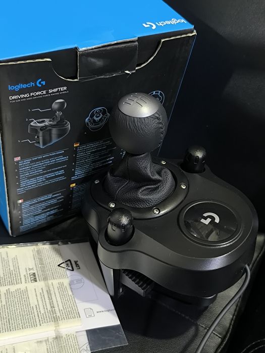 Седалка симулатор Playseat с волан Logitech G920 с шифър