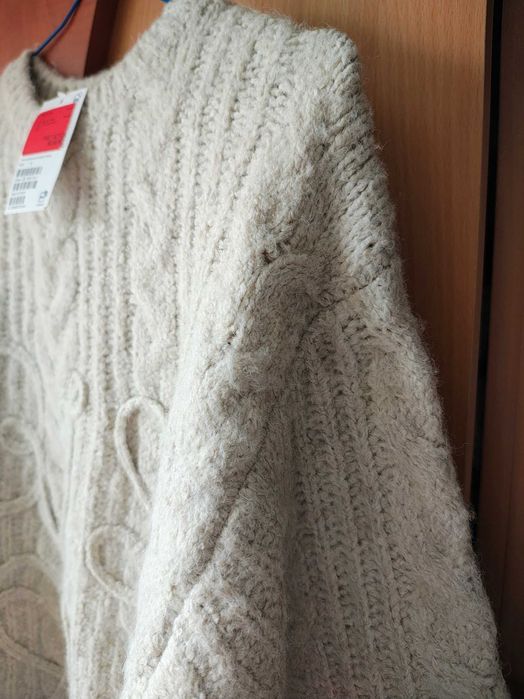 Pluovor H&M dama S eticheta