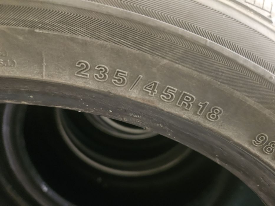 Зимни гуми 235 45 18