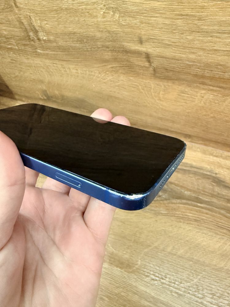 Продавам Iphone 13 128gb