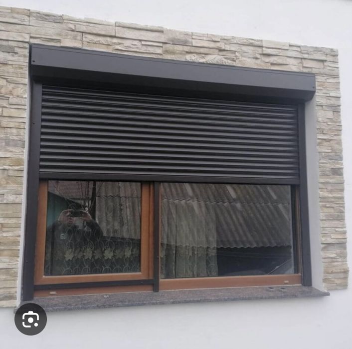 Rulouri exterioare electrice cu telecomandă