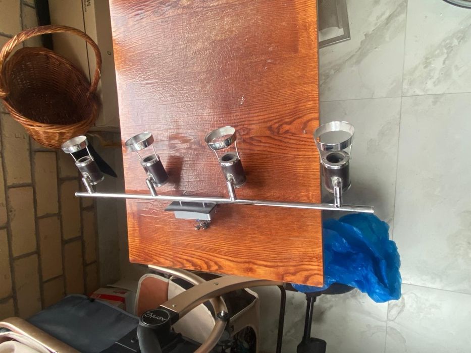 Продам четырех ражковую потолочную люстру