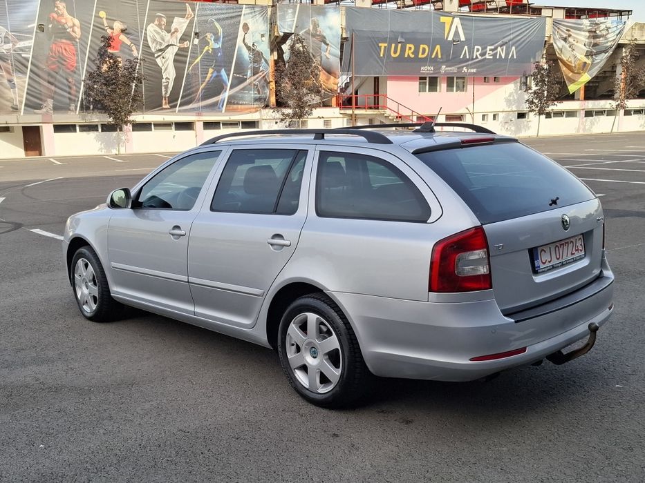 Skoda Octavia an 2011 2.0 diesel automata jenti incalzire totala senzo