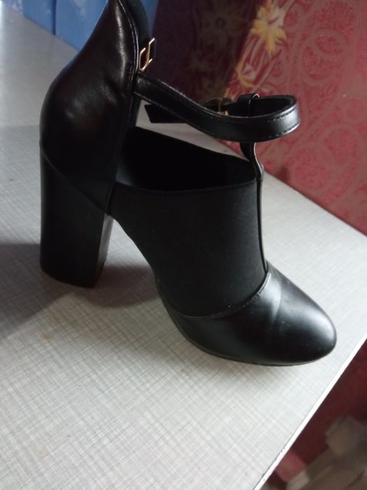 продам осенний обувь