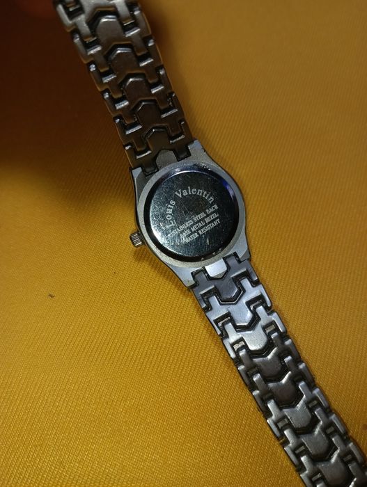 Louis Valentin Swiss Quartz - 32 лв