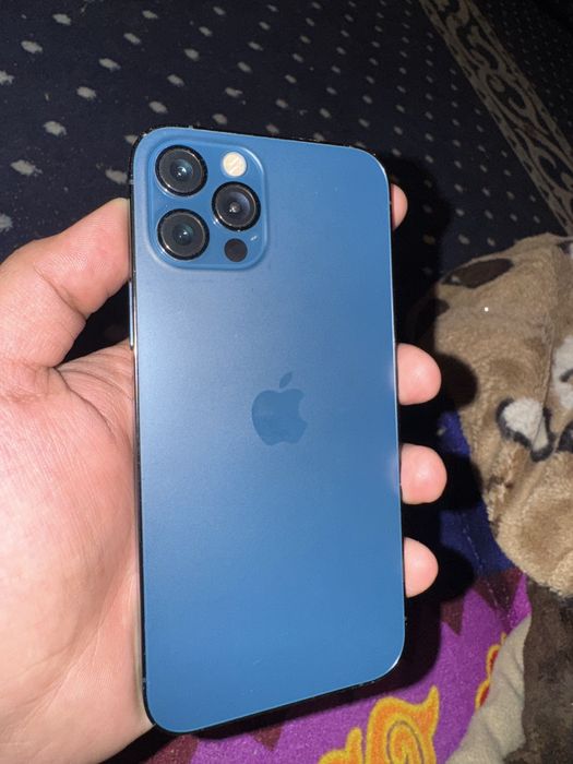 iPhone12pro•256•Батарея79%•Без царапин и сколов•Дисплей меняли на OLED