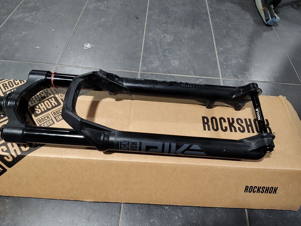 Вилка Rockshox Pike Select (C1) 140mm (Charger RC) 29''