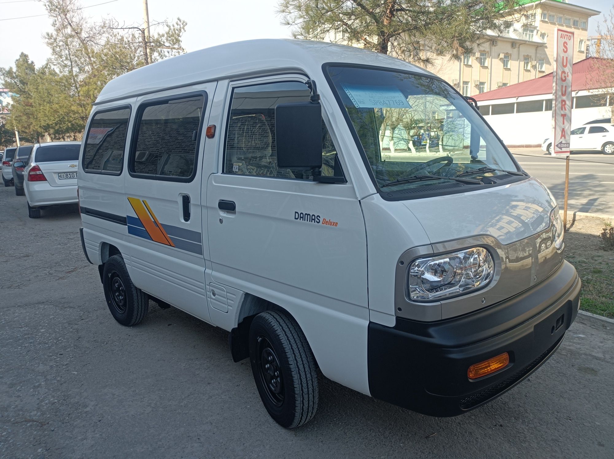 Damas 2 STYLE plyus yangi oq rang salondan uyga