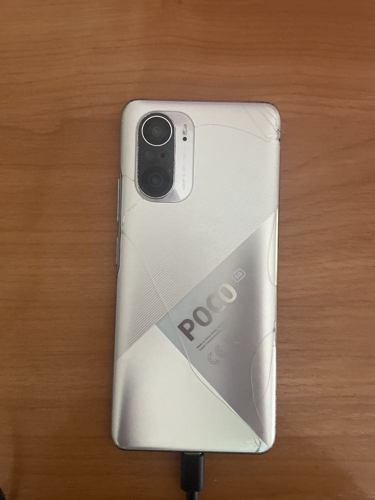 продаю poco f3 256гб