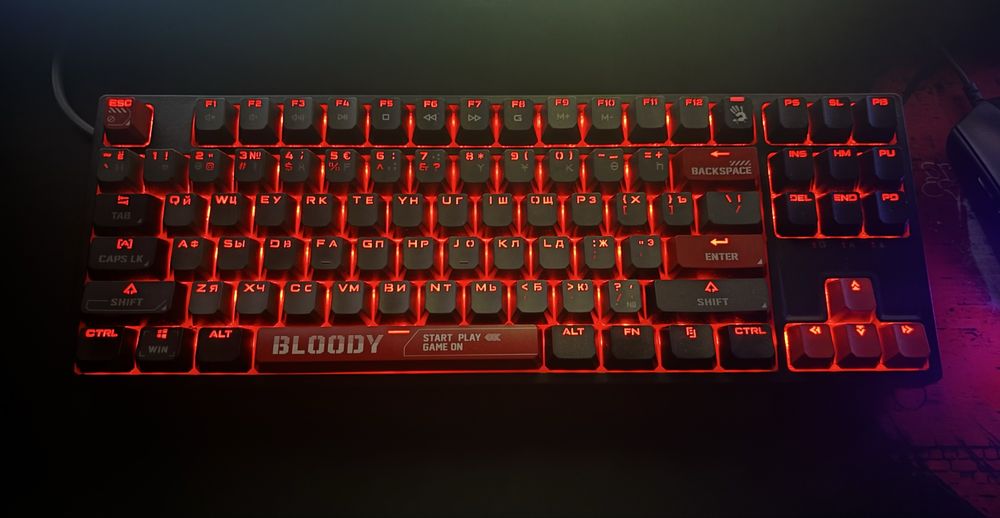 Продам клавиатуру bloody s87